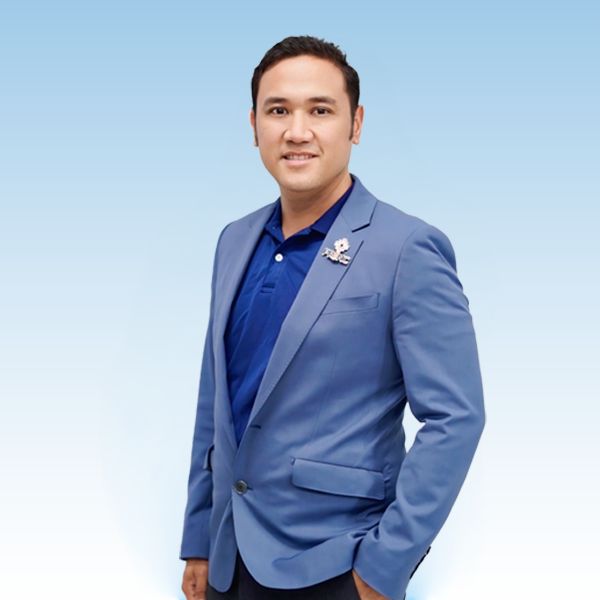 นายแพทย์จรัสพงศ์ เขจรบุตร