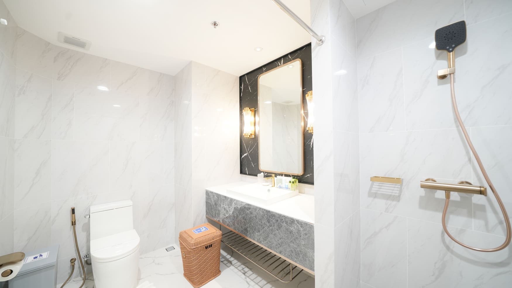 Suvarnabhumi Suite