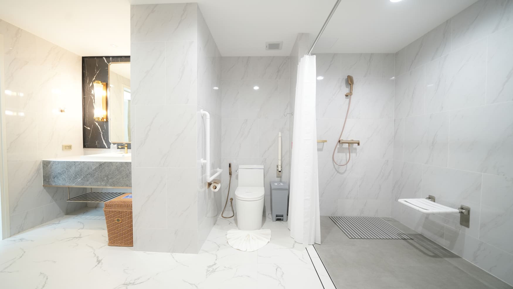 Suvarnabhumi Suite