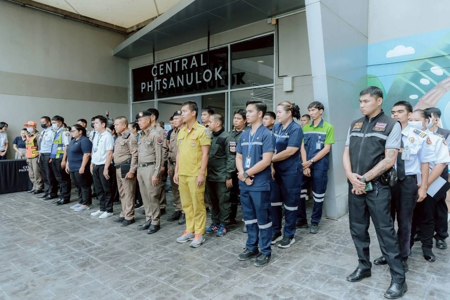 พิษณุเวช ร่วมเป็นส่วนหนึ่งในแผนการซ้อมรับมือสถานการณ์ฉุกเฉิน กรณีเหตุการณ์กราดยิง กับศูนย์การค้าเซ็นทรัล พิษณุโลก